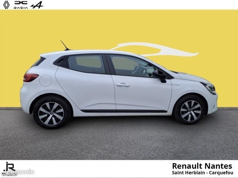 Renault Clio 1.6 E-Tech hybride 145ch Equilibre (image 18)
