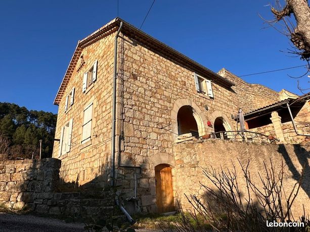 Maison 7 pièces 174 m²