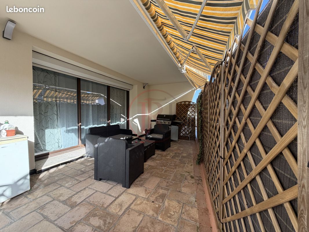 Maison 8 pièces 217 m² · à Lunel · 217 m² · 436 000 €
