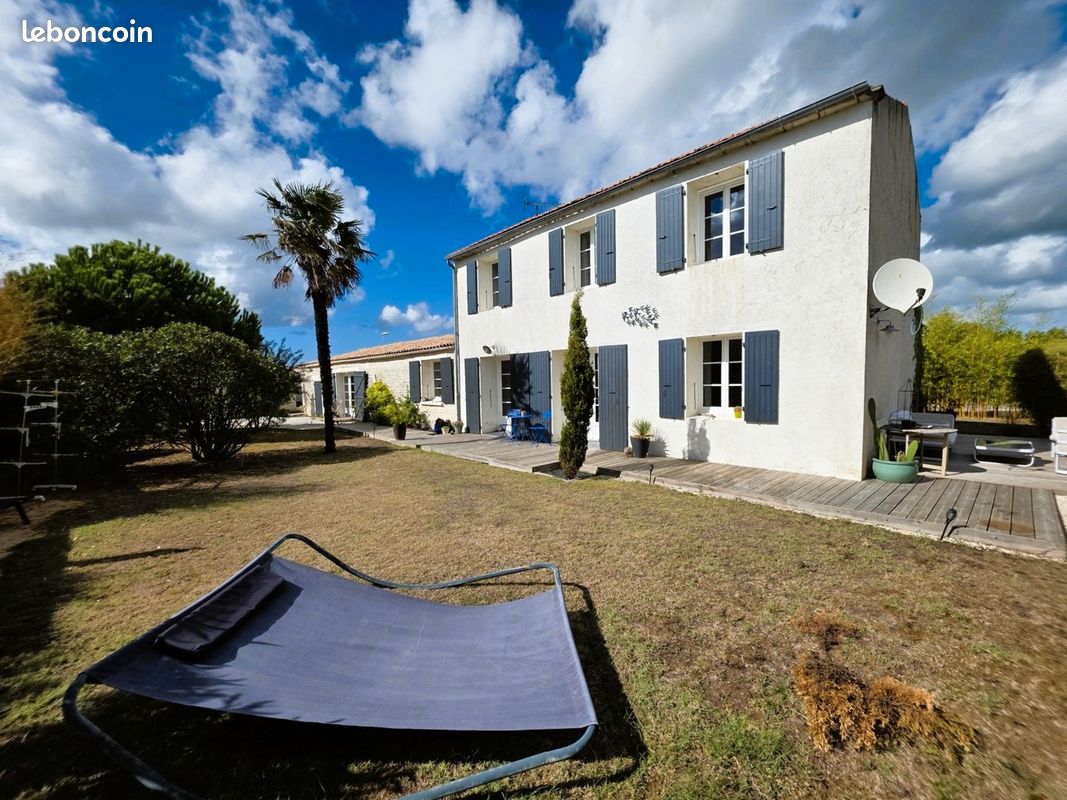 Maison 8 pièces 167 m² · à Dolus-d'Oléron · 167 m² · 652 000 €