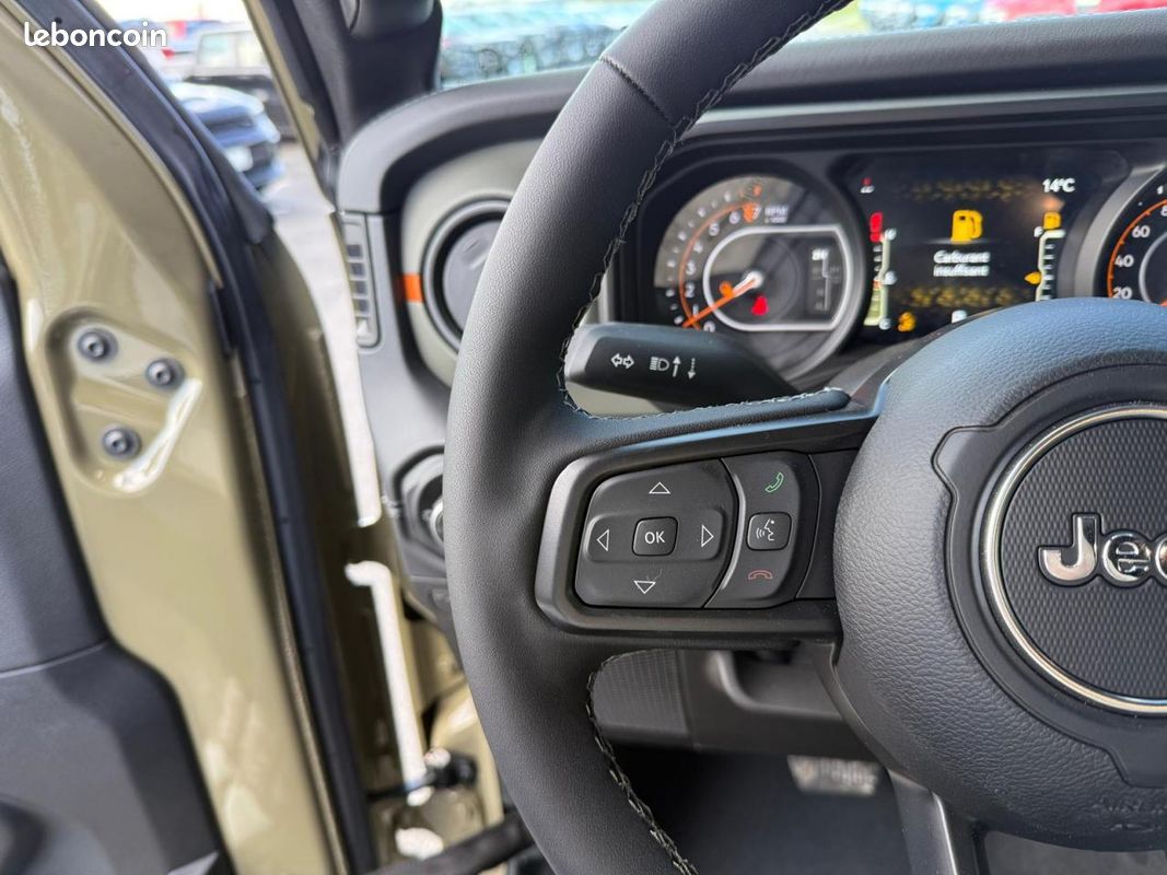 Jeep gladiator v6 3.6l mojave x (image 12)