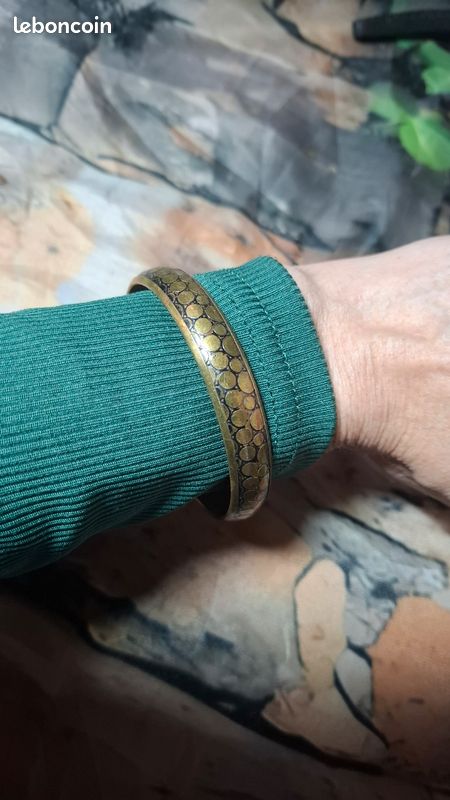 Bracelet Jonc Ancien En Bois Et Laiton - Sans Fermoir - Département Fille - Bon état