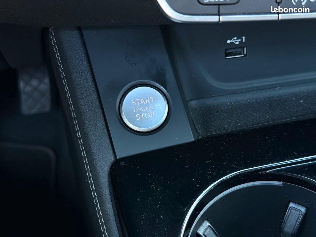 Audi A5 40 TDI quattro Avus Pack S-line / entretien Audi / Attelage électrique + toit ouvrant (image 22)