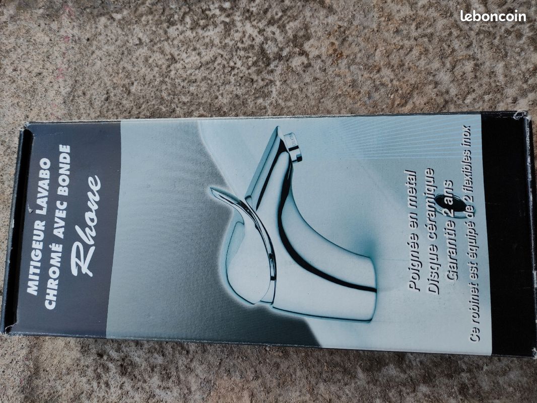 Mitigeur lavabo chromé avec bonde ,neuf (image 1)