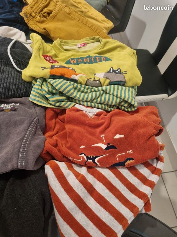 25 vêtements garçon 8 ans bon etat (image 7)