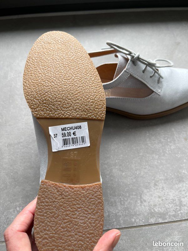 Chaussures grises argentées - neuve - pointure 37 (image 2)