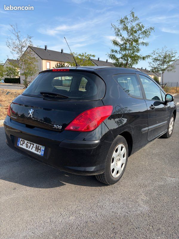 Peugeot 308 1.4 vti 95ch 5 places 3 portes (image 2)