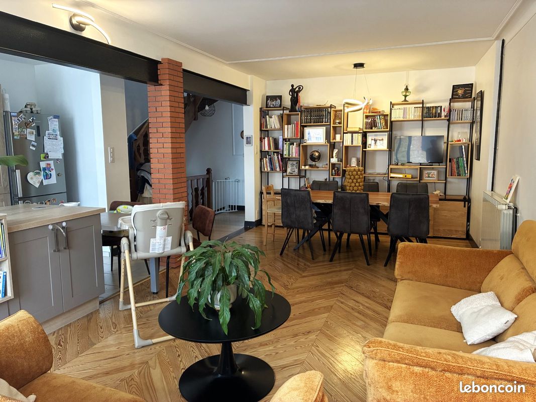 Maison 7 pièces 226 m² · à Mazères · 226 m² · 230 000 €