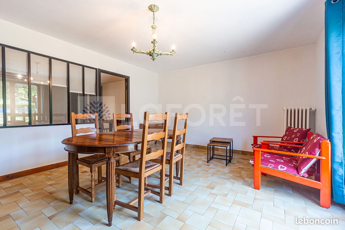 Appartement 2 pièces 71 m² · à Thônes · 71 m² · 990 €