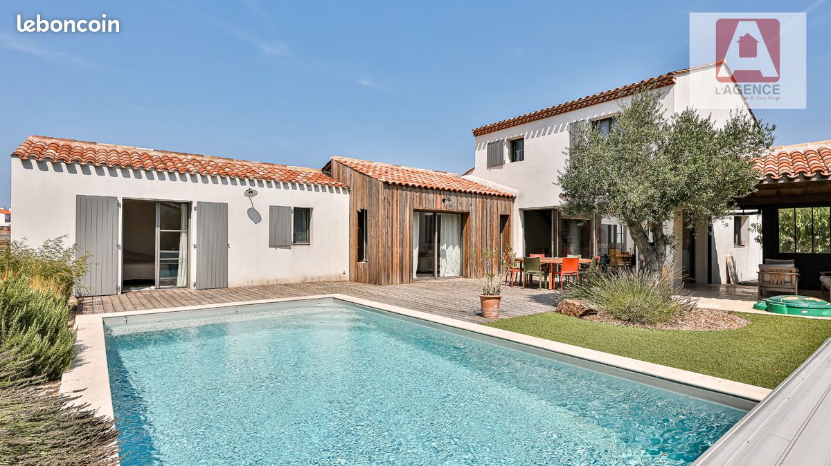Maison 4 pièces 140 m² · à Landevieille · 140 m² · 484 000 €