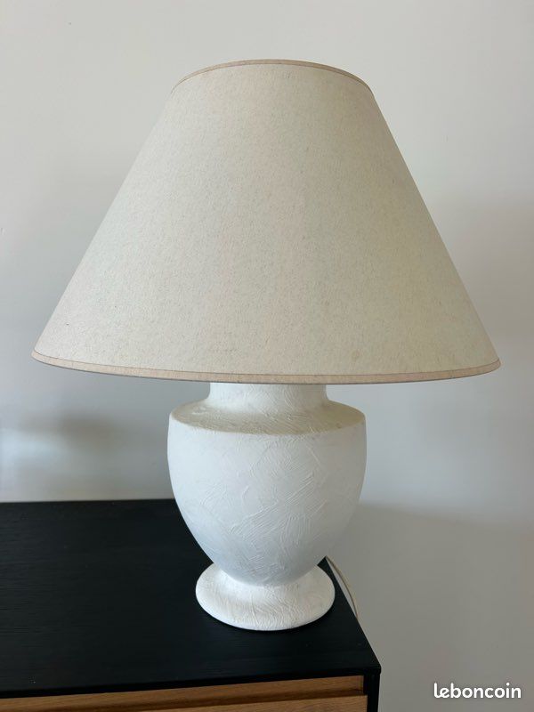 Lampe blanche (image 1)