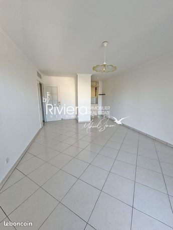 https://img.leboncoin.fr/api/v1/lbcpb1/images/d0/6b/91/d06b9110bed1424ade210dab9bf2e2e366aa9730.jpg?rule=ad-image