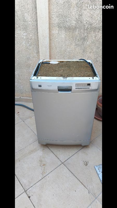 Lave-vaisselle de marque inspire fonctionnel (image 1)