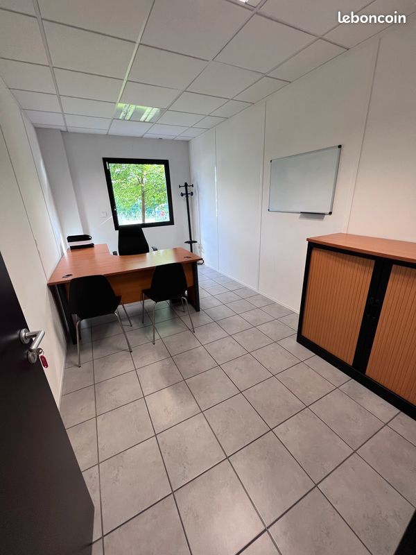 Location Bureau meublé 13m² individuel en ZFU (image 2)