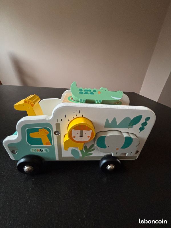 Camion d'encastrement en bois Vert Baudet (image 7)