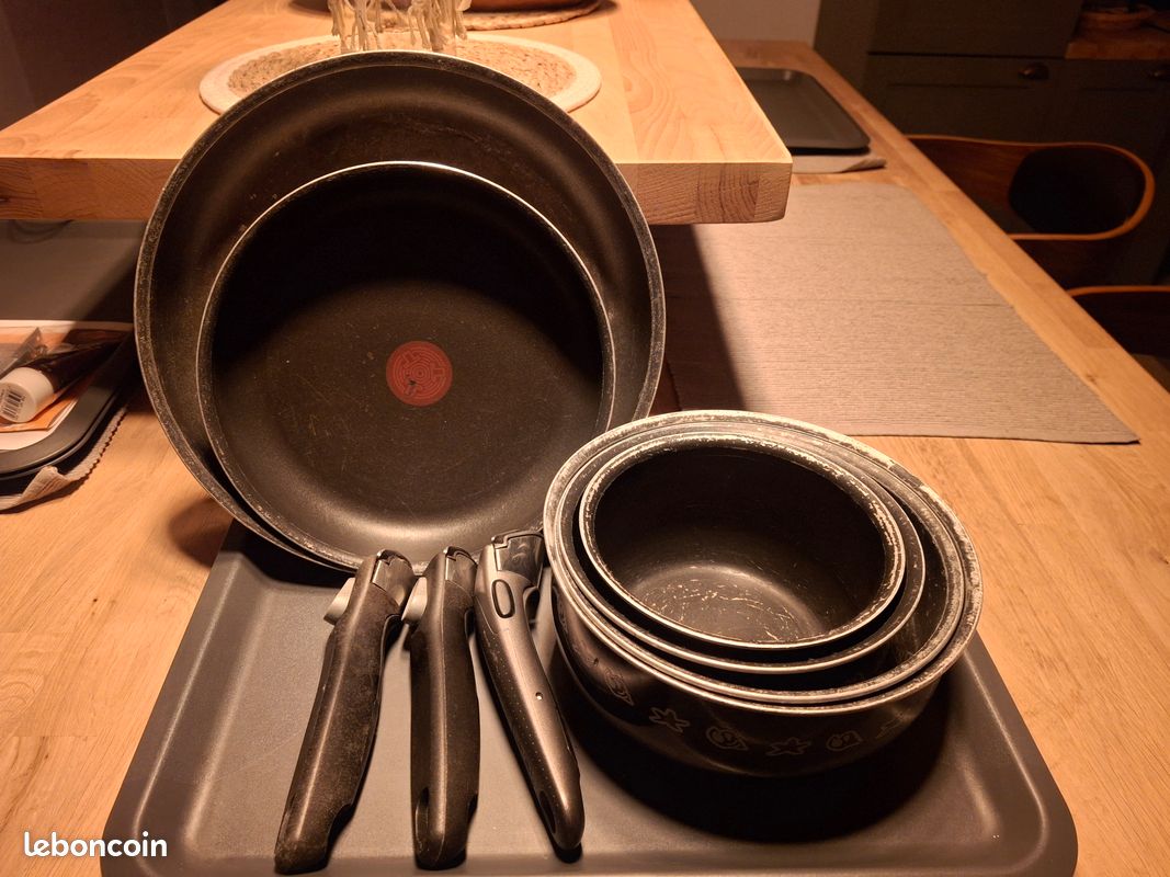 Lot de Casseroles et Poeles (image 1)