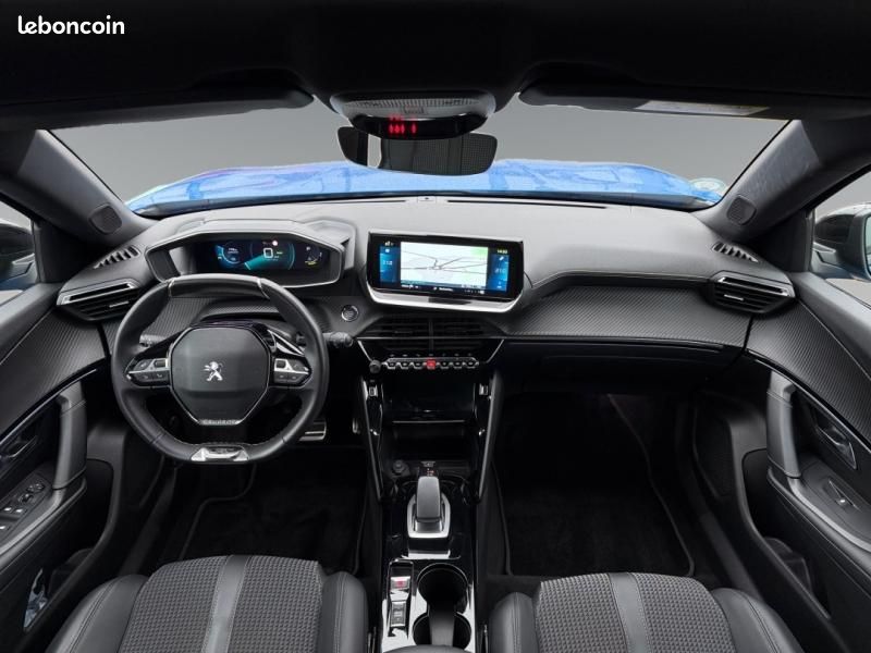Peugeot 2008 e-2008 136ch GT (image 10)