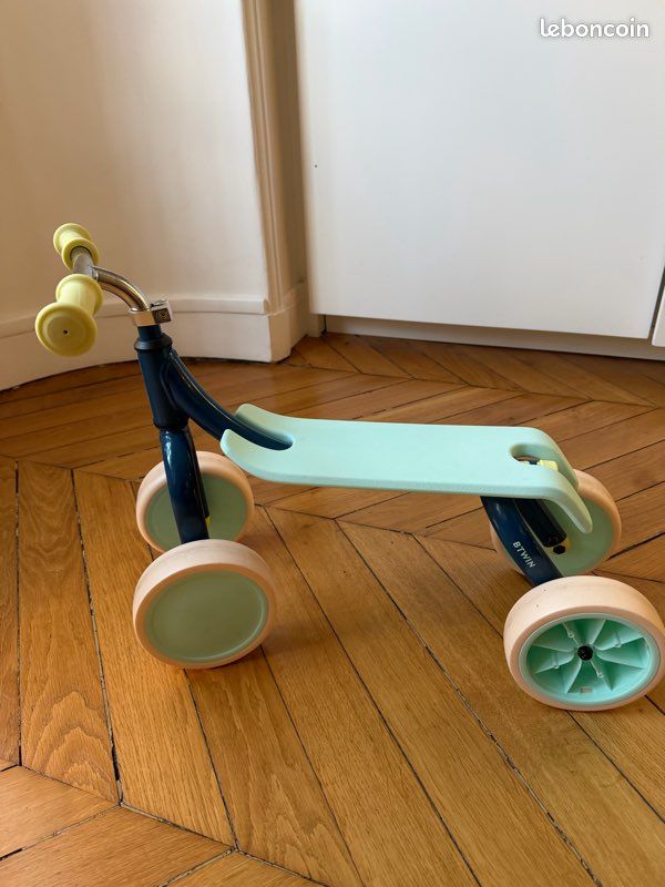 Btwin draisienne bebe evolutif pour 1-3 ans (image 1)