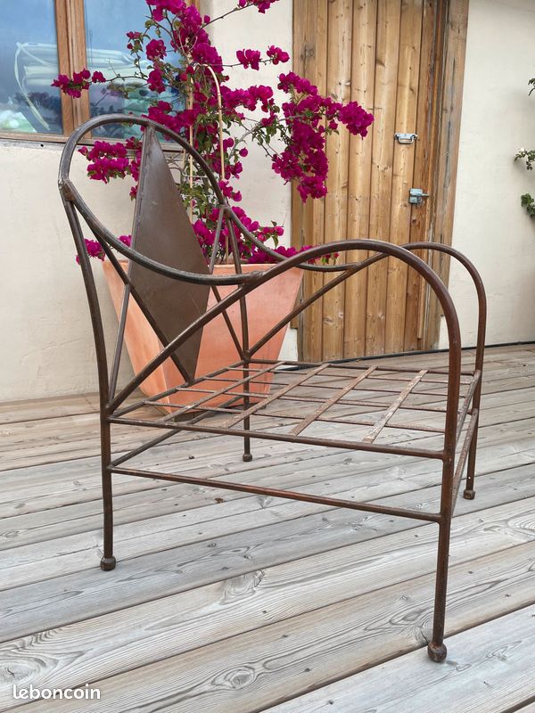 Fauteuil en fer vernis (image 2)