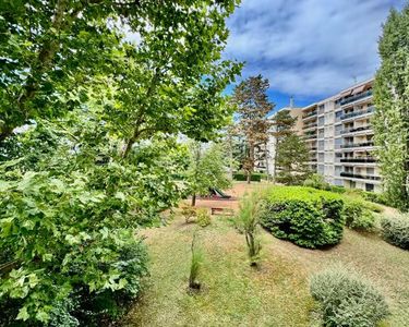 Appartement 294 000 € - 77 m²