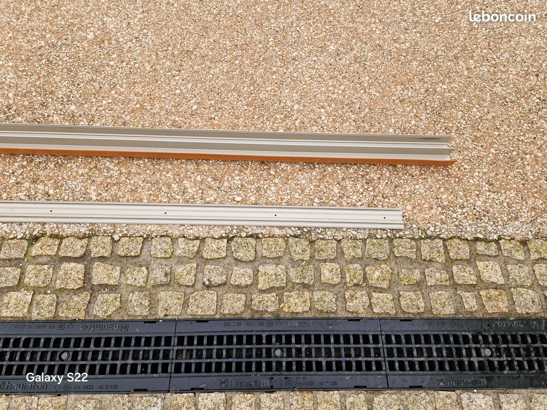 3 Portes de placard + rail (image 3)