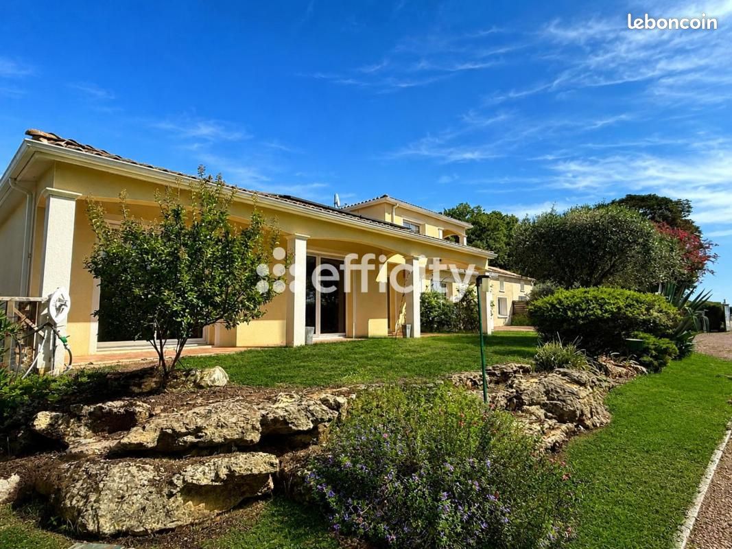 Maison 5 pièces 273 m² · à Cravans · 273 m² · 387 000 €