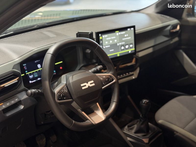 Dacia DUSTER 1.2 MILD HYBRID 130CH EXTREME 4X4 - 1ère main (image 14)