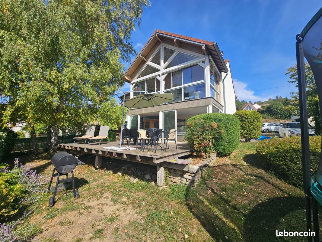 Maison 9 pièces 162 m² · à Arcenant · 162 m² · 393 000 €