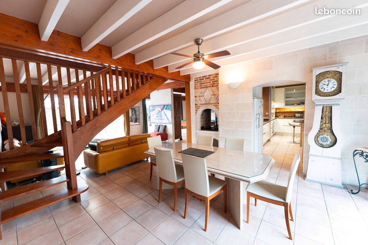 MAISON DE CARACTÈRE 200 m² + LOGEMENT INDÉPENDANT 55 m² + PISCINE COUVERTE- Creysse, proche BERGERAC (image 3)