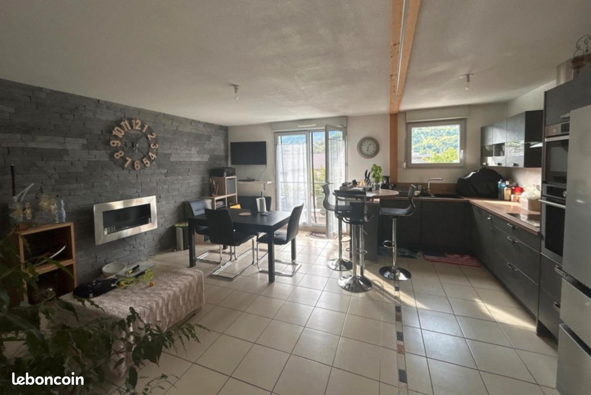 Appartement 4 pièces 74 m² · à Albertville · 74 m² · 900 €/mois