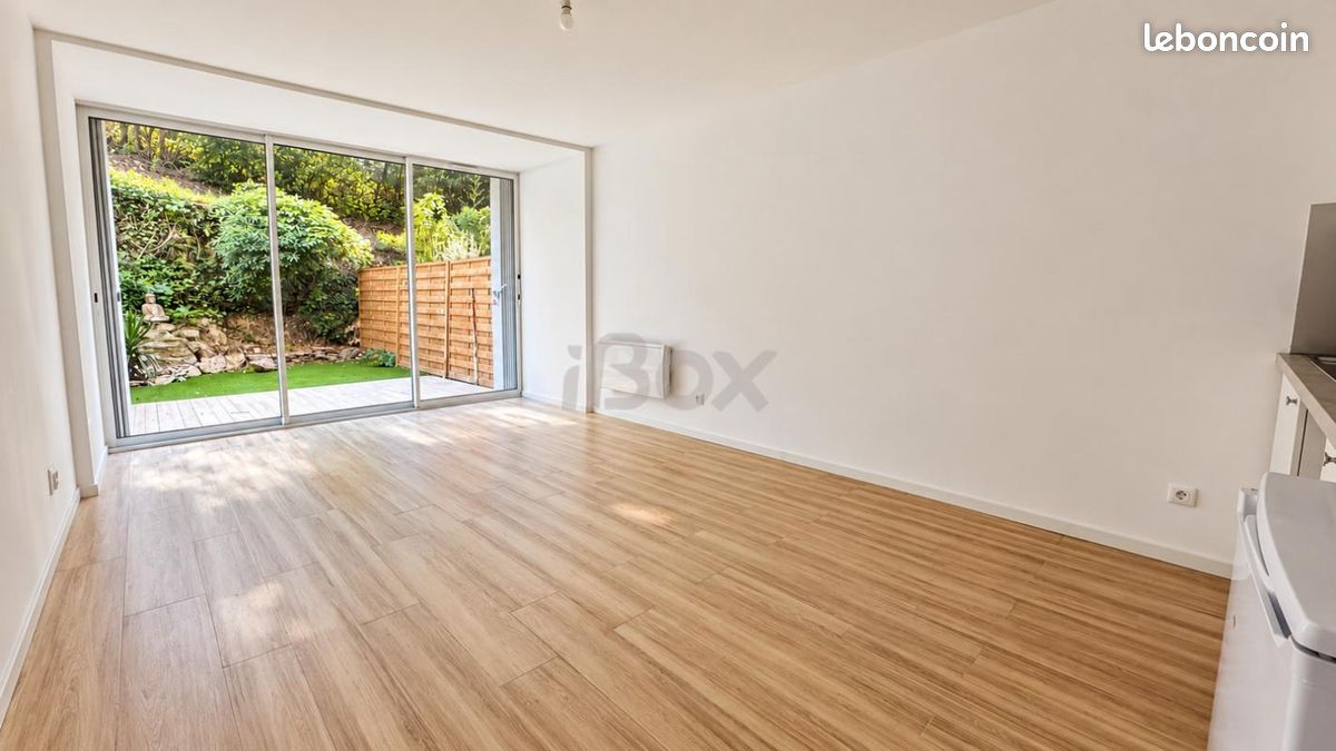 Appartement 1 pièce 27 m² · à Toulon · 27 m² · 670 €/mois