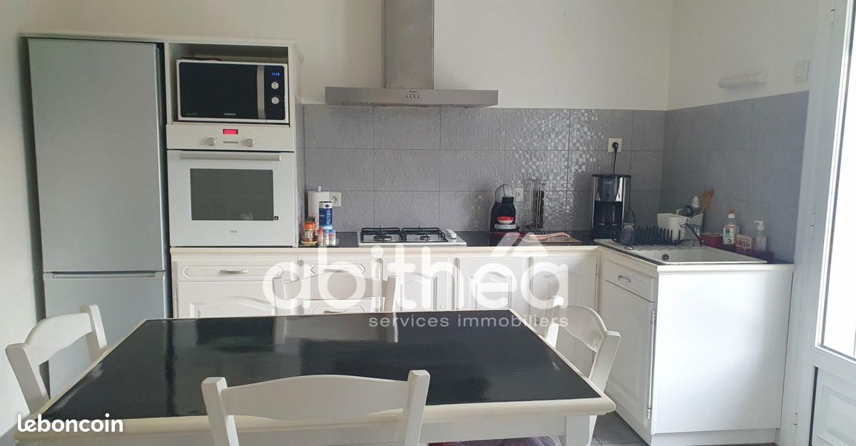 Maison 5 pièces 112 m² - Terres-de-Haute-Charente 16270 (image principale 6)