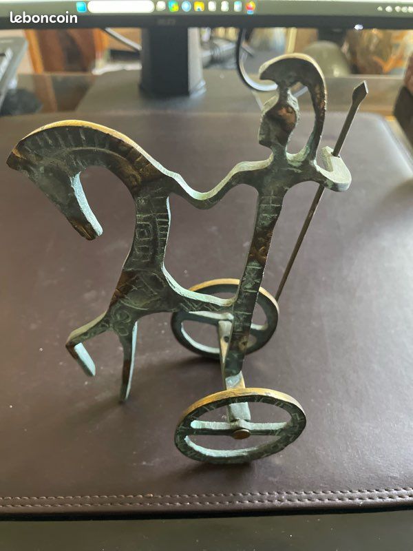 Statue grecque en bronze (image 1)