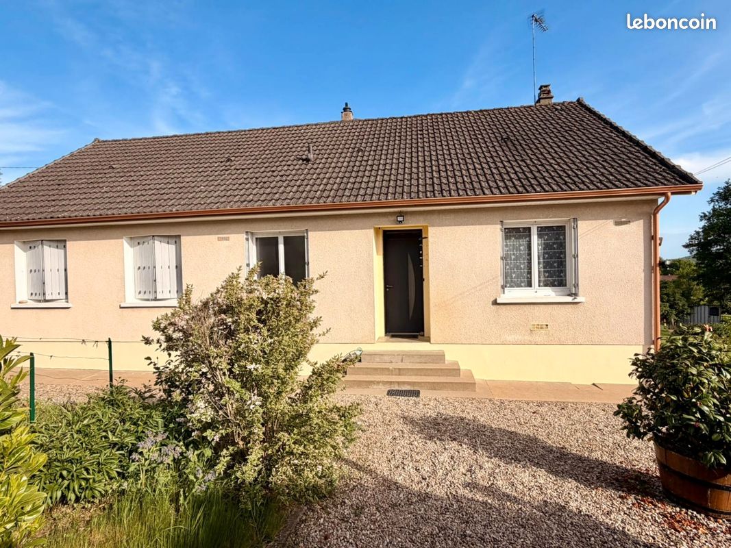 Maison 7 pièces 115 m² · à Saint-Amand-Montrond · 115 m² · 155 000 €