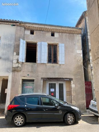 Immeuble 3 niveaux - Toiture neuve, division possible