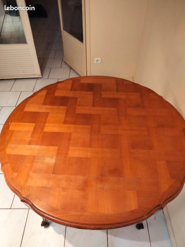 Table ronde en bois avec rallonge (image 1)