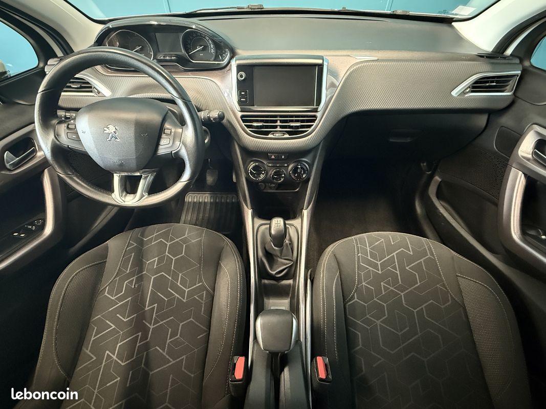 Peugeot 2008 1.6 E-HDI92 FAP ACTIVE (image 8)