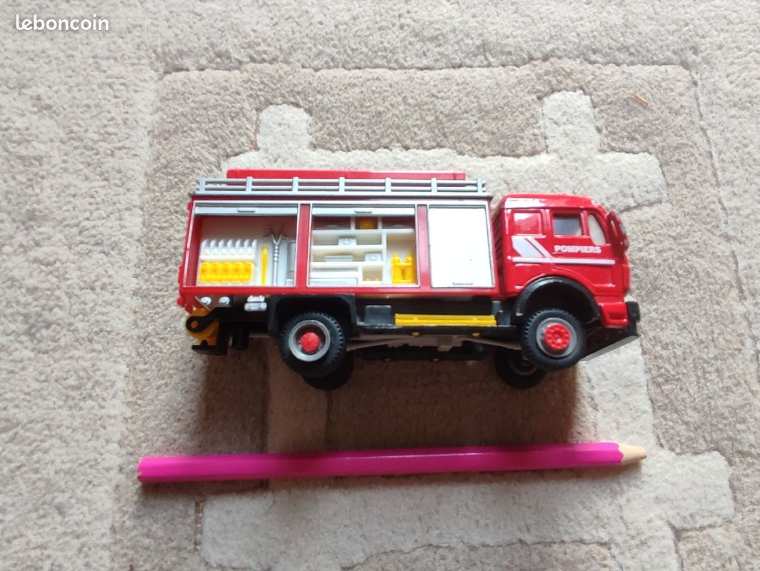 Camions au choix (jouets) (image 7)