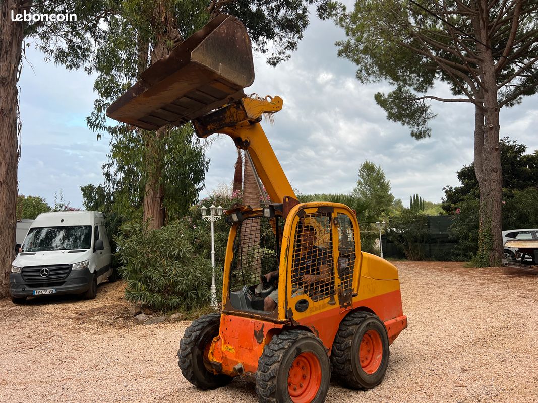 Chargeur JCB 80/1269 (image 3)