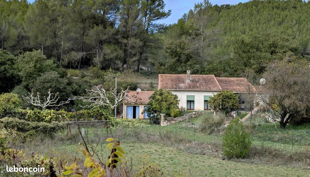 Maison 6 pièces 160 m² · à Saint-Zacharie · 160 m² · 710 000 €