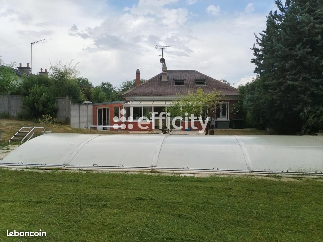 Maison 8 pièces 190 m² · à Le Pecq · 190 m² · 925 000 €