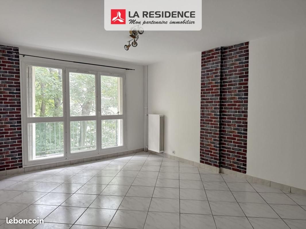 Appartement 3 pièces 74 m² · à Verneuil-sur-Seine · 74 m² · 180 000 €