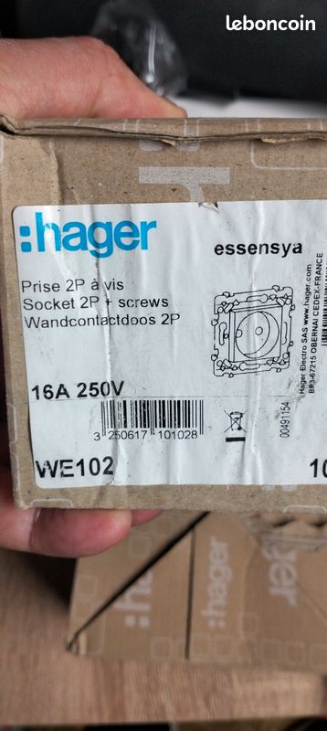 Lot De 10 Prises Hager Essensya WE102 - Blanc - Neuf (sans Boîte)