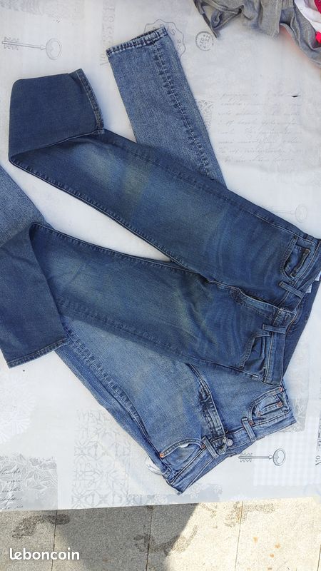 Lot 2 jeans levi's homme modèle W28L32 (image 1)