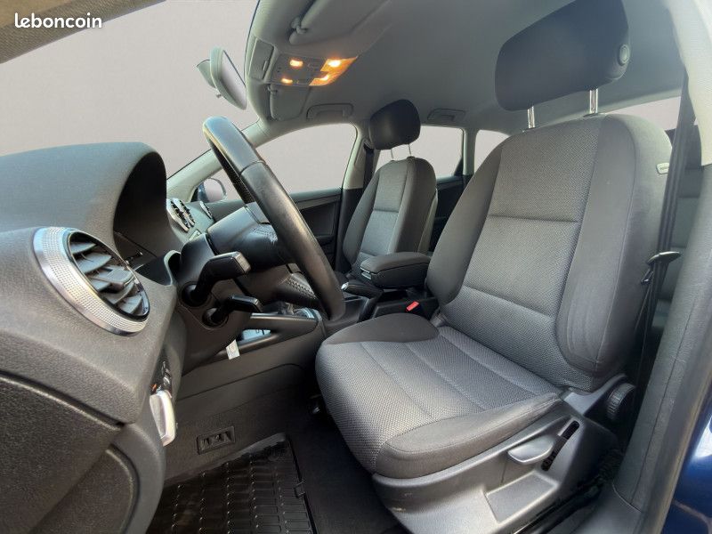 Audi A3 1.2 TFSI 105CH START/STOP ATTRACTION 5P (image 11)