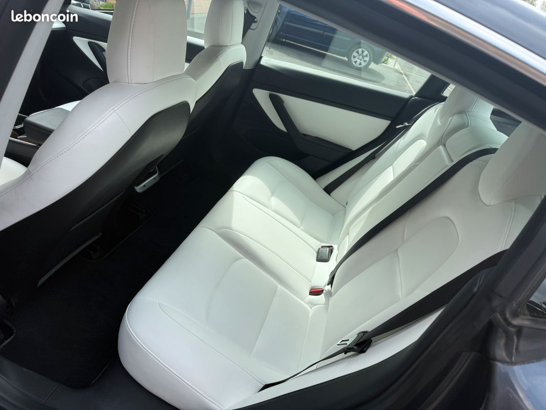 Tesla model 3. LR (image 3)