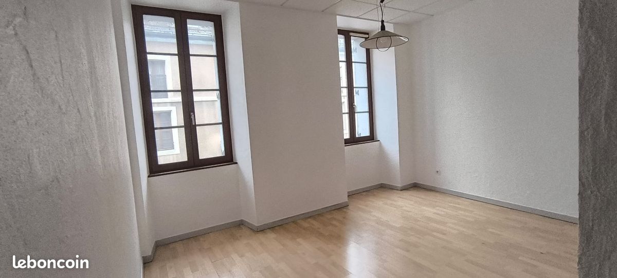 Appartement 3 pièces 84 m² · à Saint-Jean-de-Maurienne · 84 m² · 790 €/mois