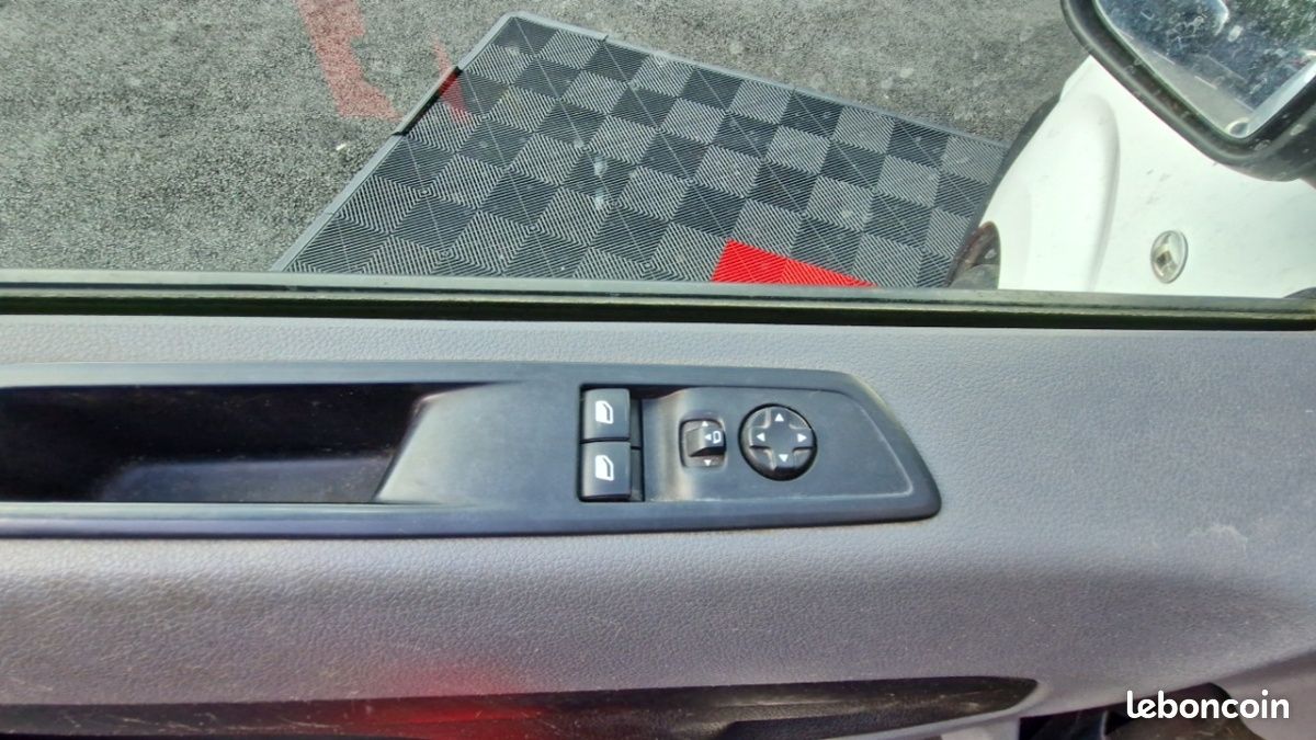 Citroën Jumpy FOURGON m bluehdi 120 ss bvm6 driver (image 12)