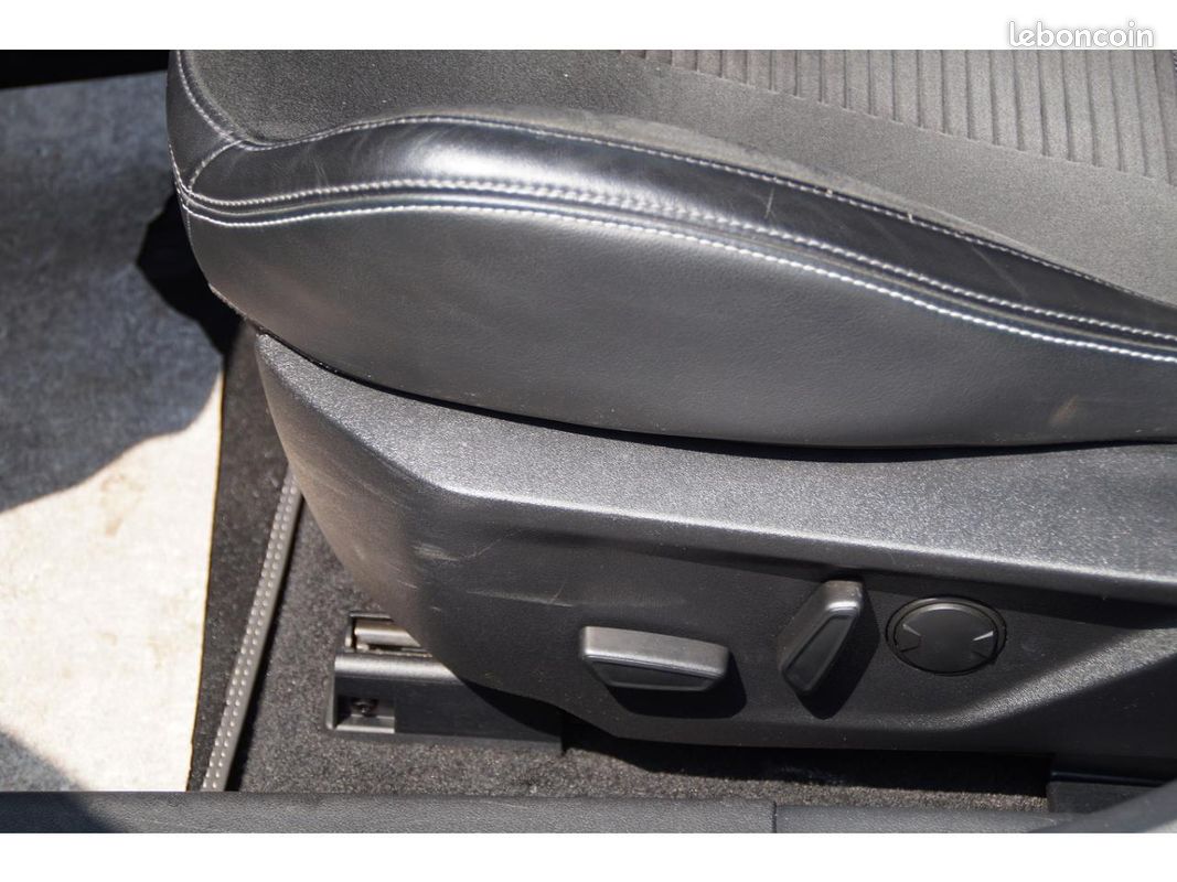 FORD FOCUS IV ST SW 2.3 EcoBoost 280cv BVM6 + OPTIONS (image 21)