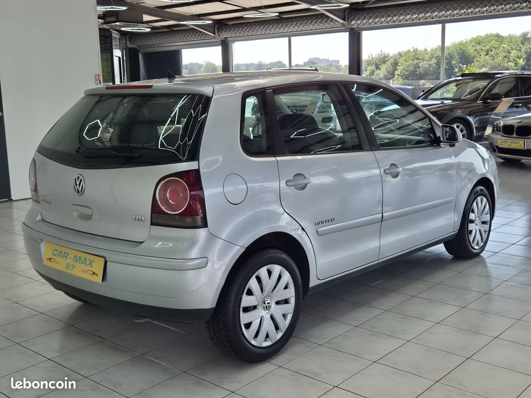 Volkswagen POLO IV Phase 2 1.4 TDi 68cv (image 6)